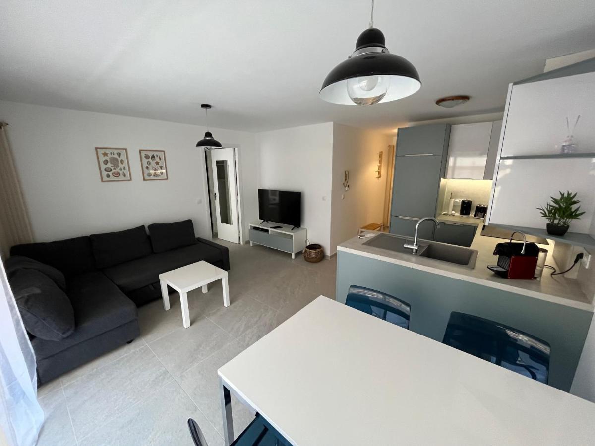 Albert 1Er - Chic One-Bedroom Apartment With Parking - Stayinantibes Exteriör bild